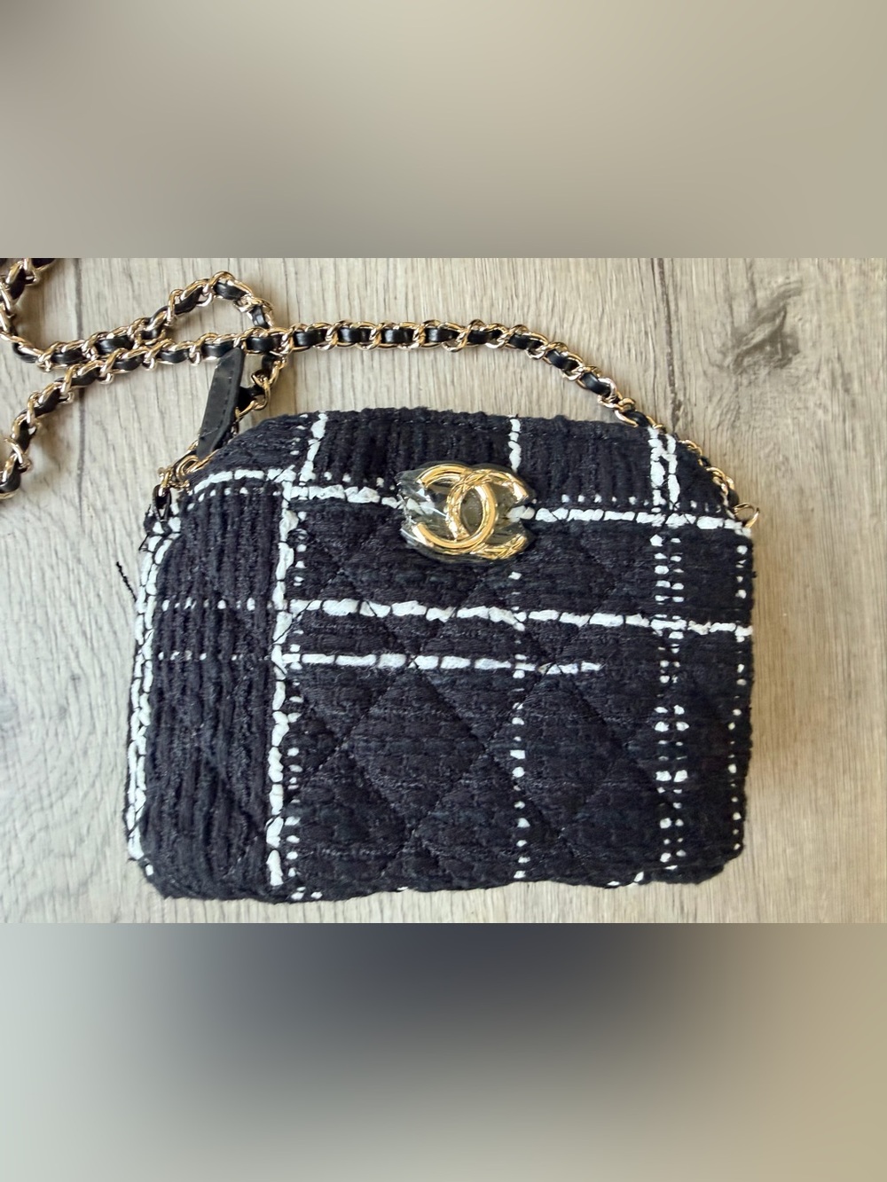 Chanel Makeup Black & White Tweed Handbag w Gold Hardware New in Box Full Set - Picture 3 of 13